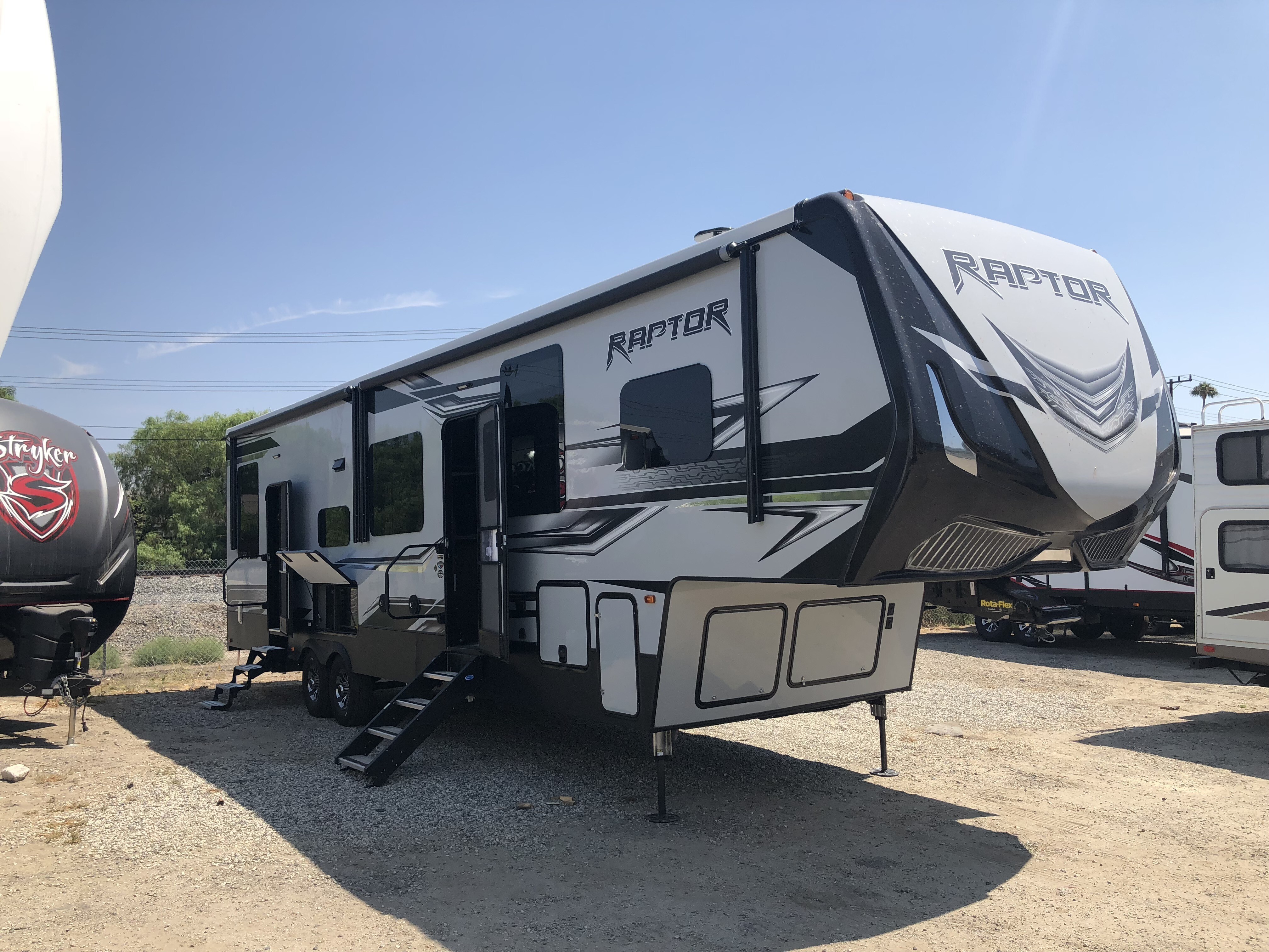 2025 Keystone Raptor 351 | COOLEST Bar Stools EVER! 2025 Keystone ...