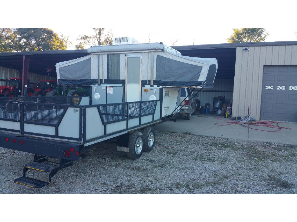 2006 Fleetwood SCORPION, Frederick Town MO