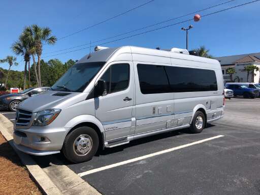 Mercedes Tour Van >> Used Interstate Grand Tour For Sale Mercedes Benz Class A Mercedes Tour Van >> Used Interstate Grand Tour For Sale Mercedes Benz Class A