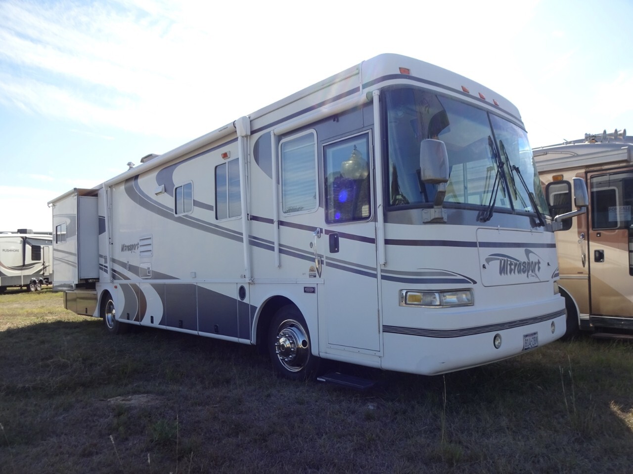 2000 Damon Ultrasport 3670 For Sale in Pipe Creek, TX RV Trader