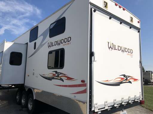 Wildwood Sport For Forest River Toy Haulers Rv Trader Forest River Toy Haulers