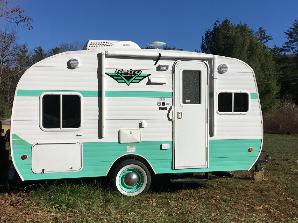 2017 Riverside Rv RETRO 166, Cornish NH