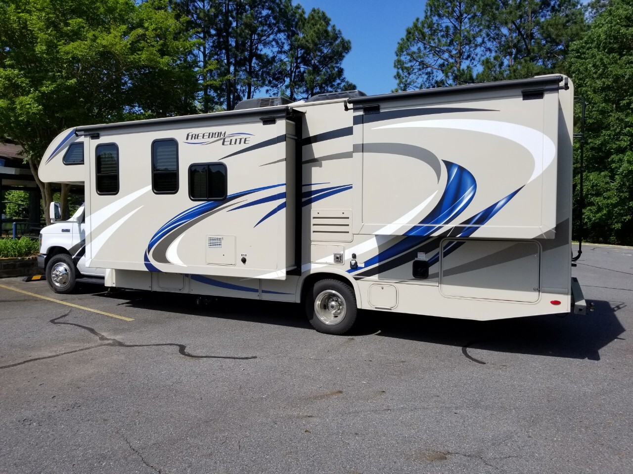 2018 Thor Motor Coach FREEDOM ELITE 29FE, Hot Springs Village AR