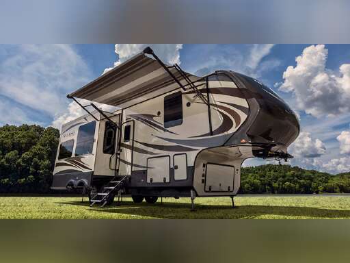 Vilano 325 Rl For Sale Vanleigh Fifth Wheels Rv Trader