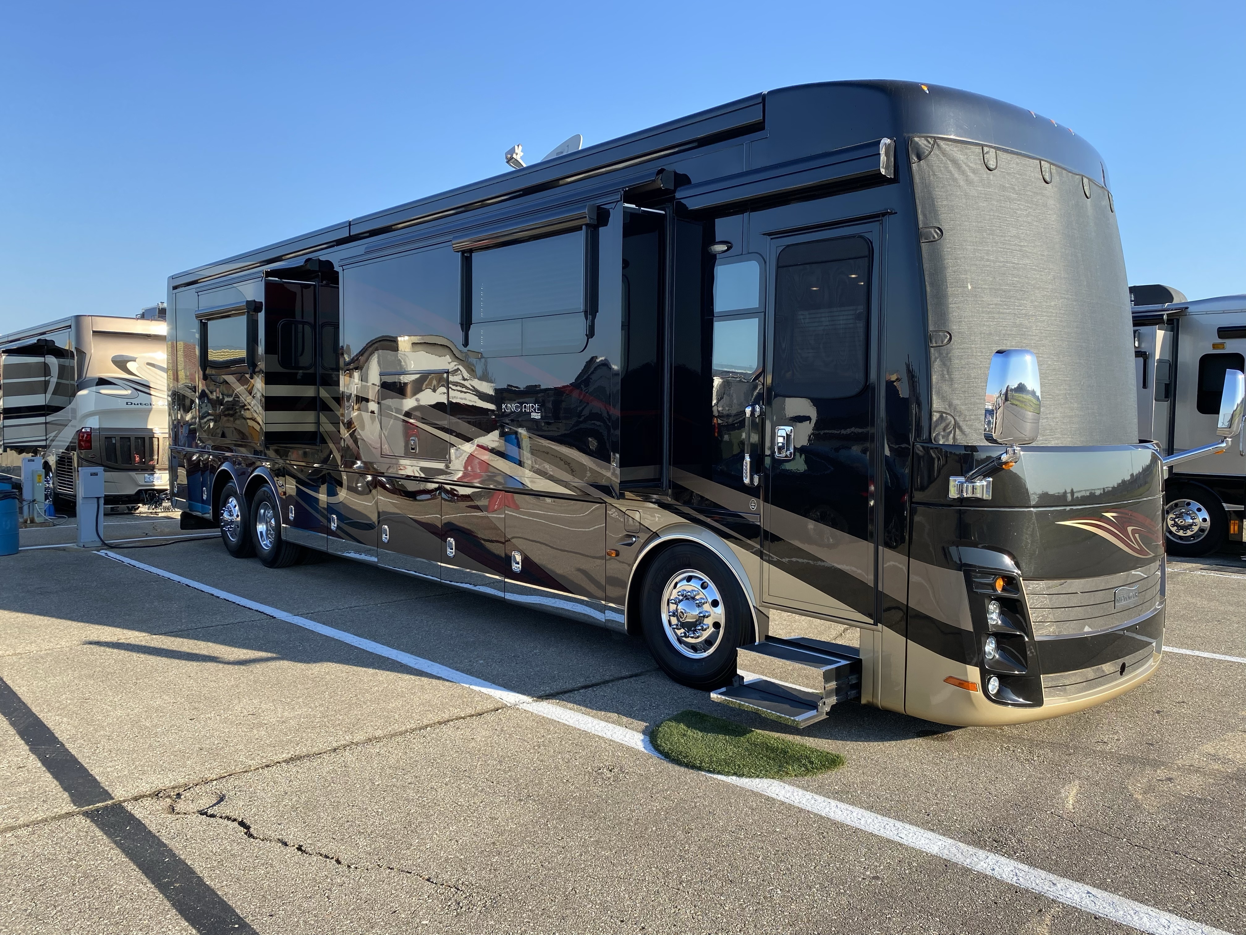 2017 Newmar King Aire Luxury Motor Coach Youtube