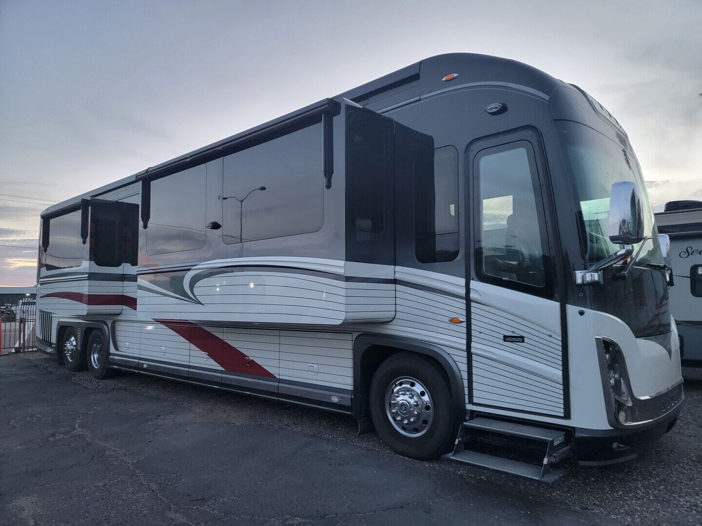 2022 newell coach p50 price