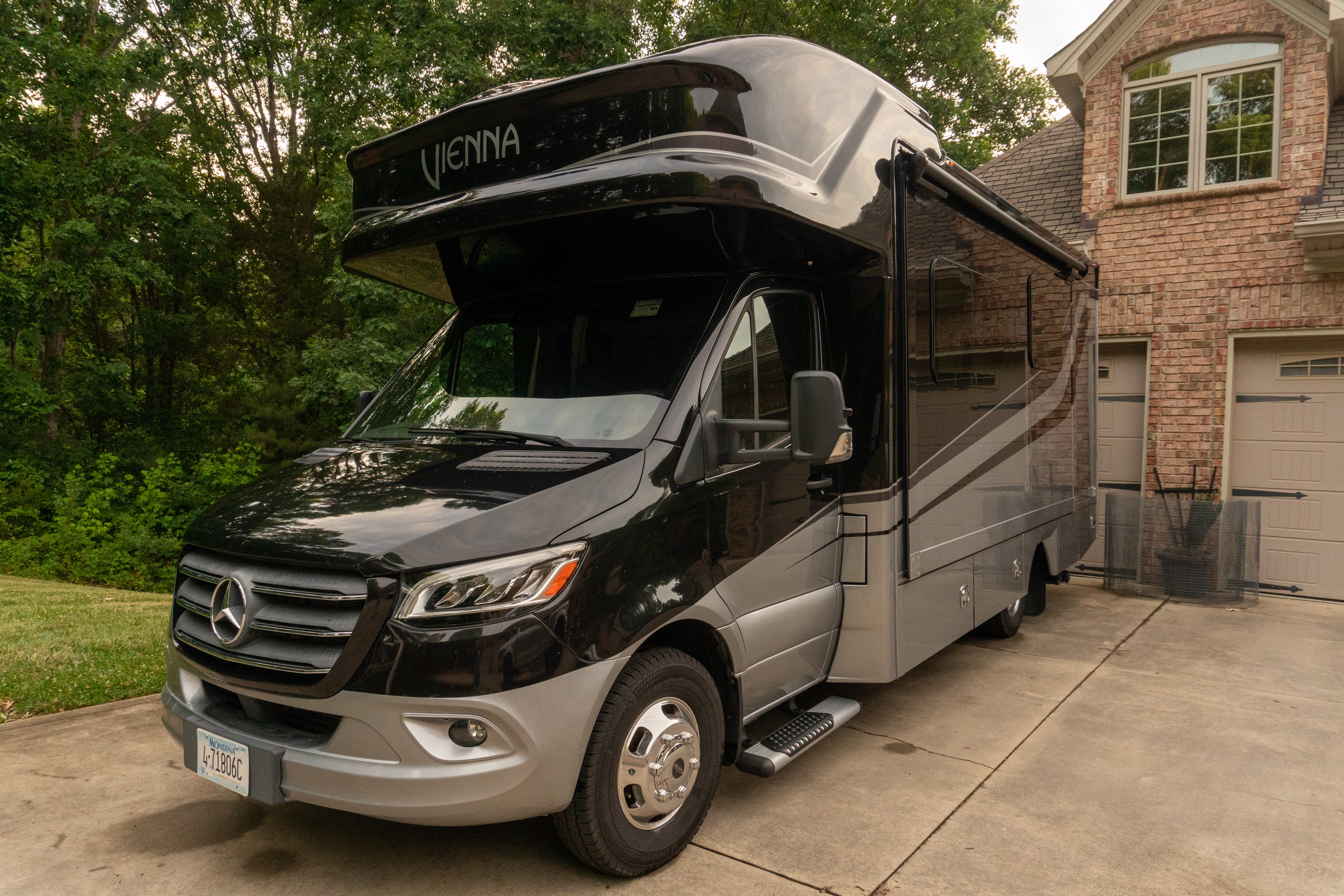 Vienna 25VRMC For Sale - Renegade RVs Near Me - RV Trader