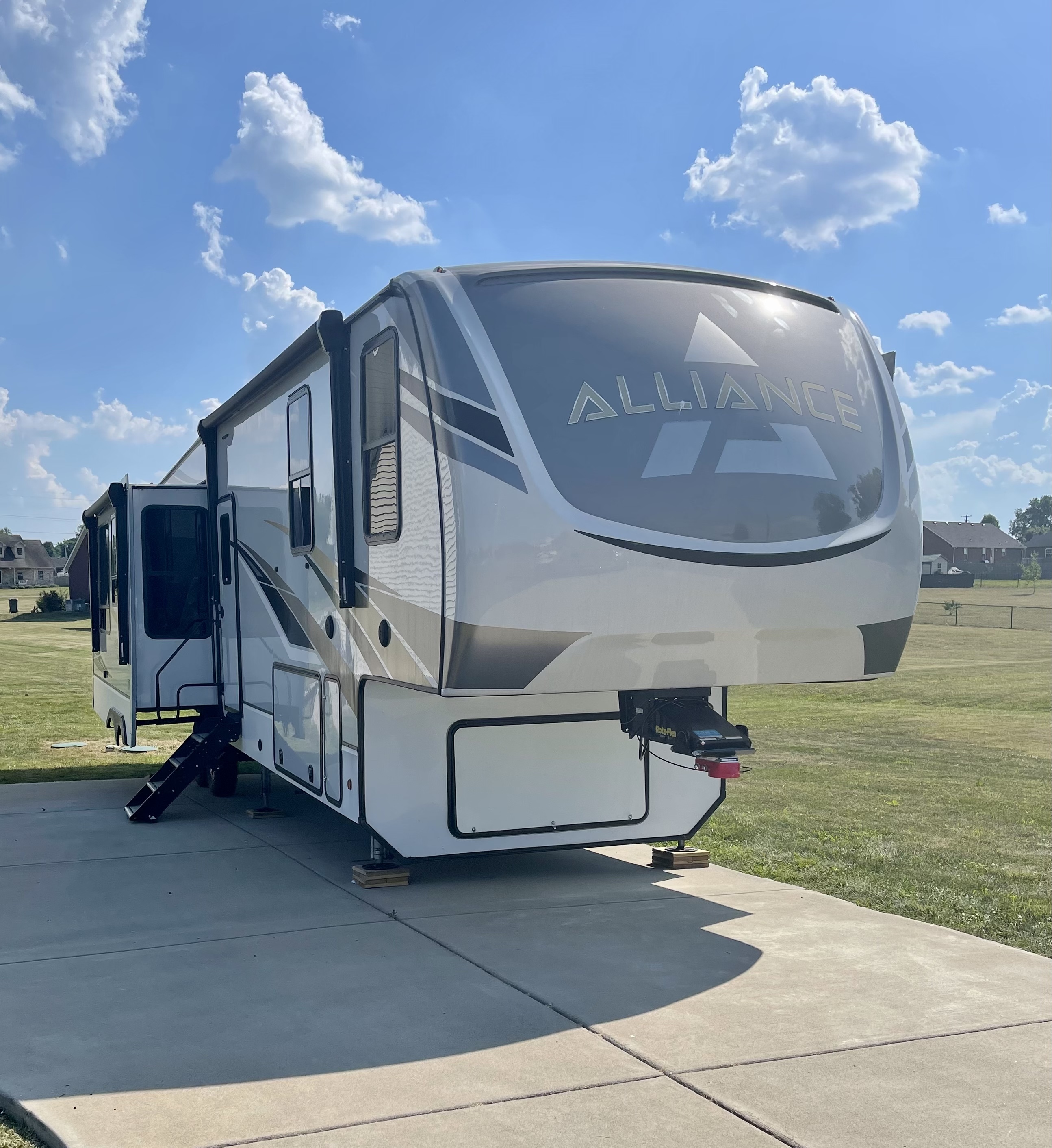 Paradigm 372RK For Sale - Alliance Rv RVs Near Me - RV Trader