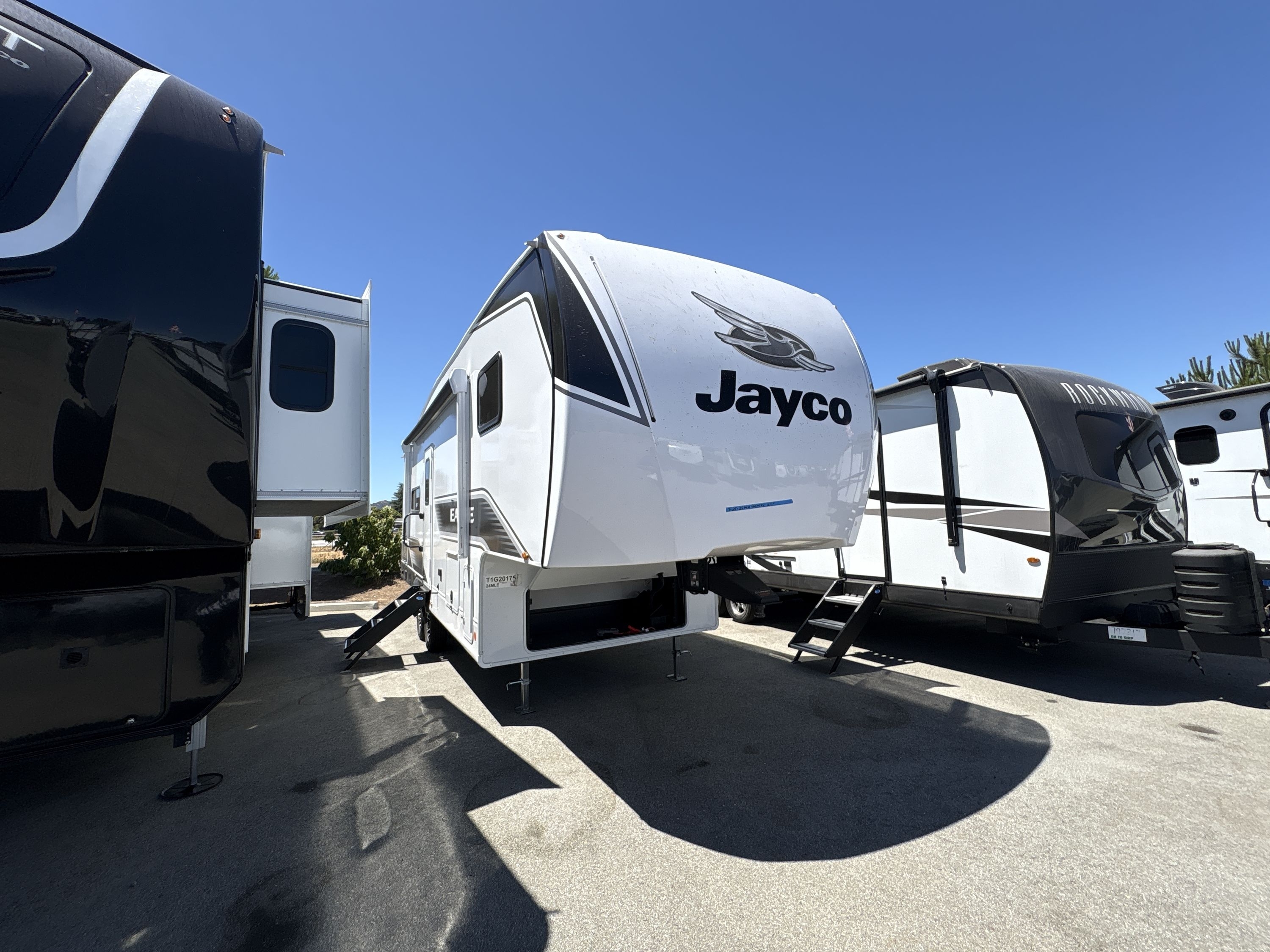 Jayco Jay Feather Ultra Lite M-165 165 RV Reviews on RV Insider