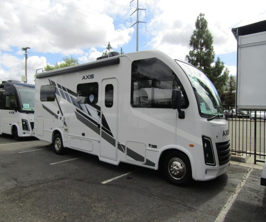 2015 Thor Motor Coach Axis 24.1 Class A - Gas RV Reviews on RV Insider