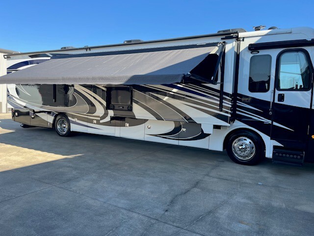 Holiday Rambler Endeavor XE RV Reviews on RV Insider