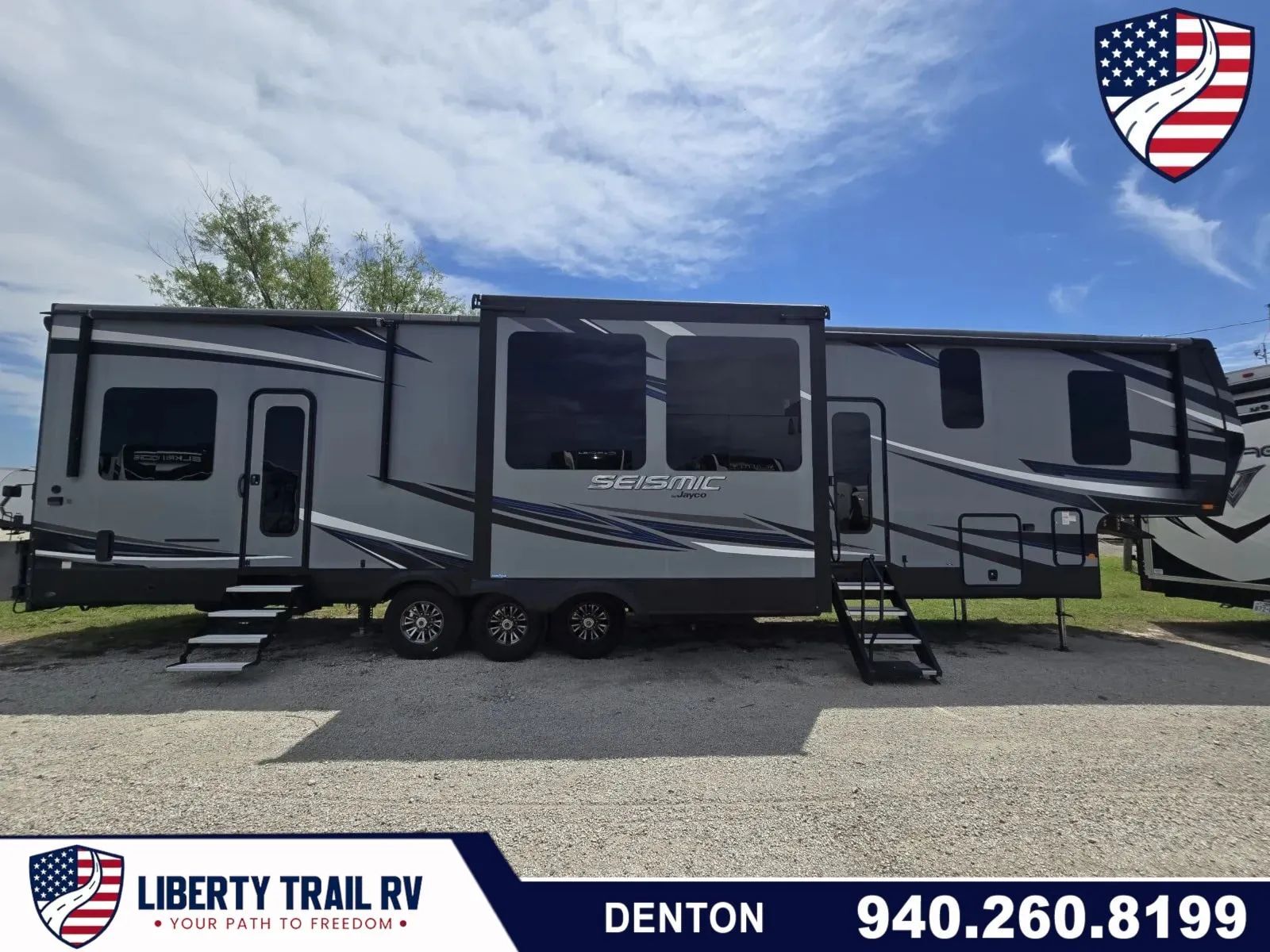 B×2 Jayco Seismic 3914 Toy Haulers 5th Wheel RV Reviews on RV Insider